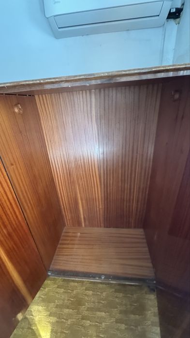 Шкаф красное дерево гардеробный