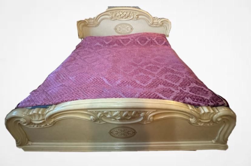 Кровать двуспальная 180*200