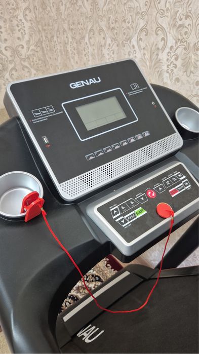 Беговая дорожка Jenau