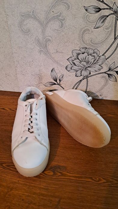 Продаётся.  0бувь