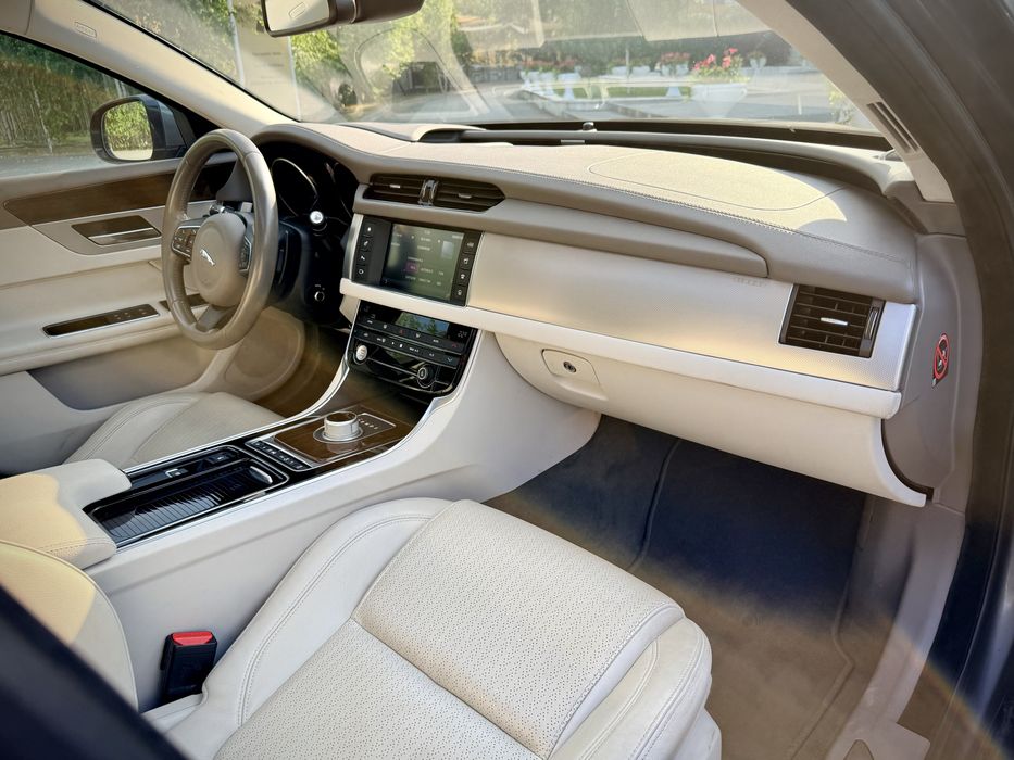 JAGUAR XF 2016 — imagine 3