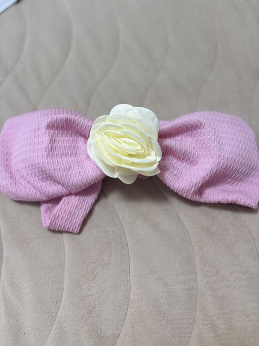 Чисто нов бански от две части.Размер S.