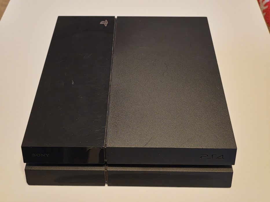 Playstation 4 FAT cu problema
