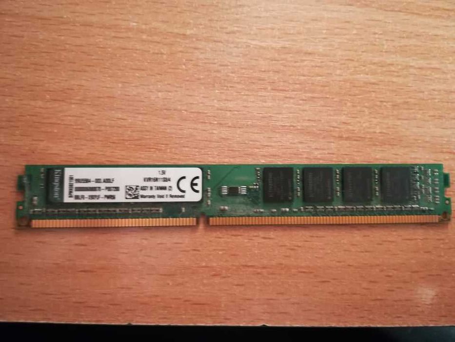 Компютърна памет Kingston