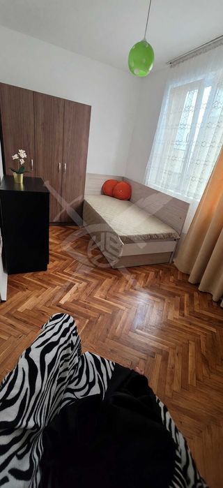 Дава се под наем Тристаен апартамент в Варна, Център - 90 кв.м за 530 € - Снимка #3