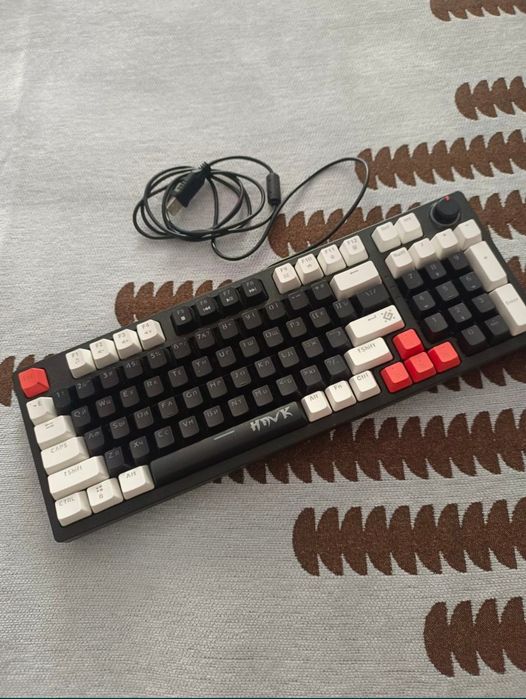 Продам игровую клавиатуру