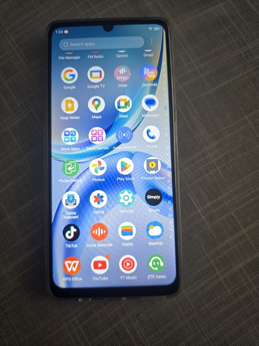 Продам новый смартфон