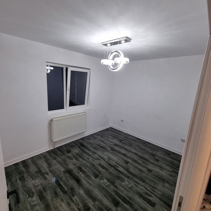 Proprietar vand garsonira cf 3 str toporasi iacob andrei