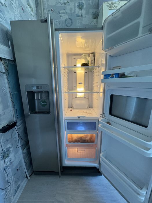 Продам холодильник