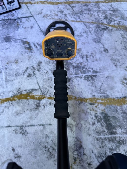 ПИНПОИНТЕР SMART SENSOR ST944   Металлоиска́тель (металлодетектор)