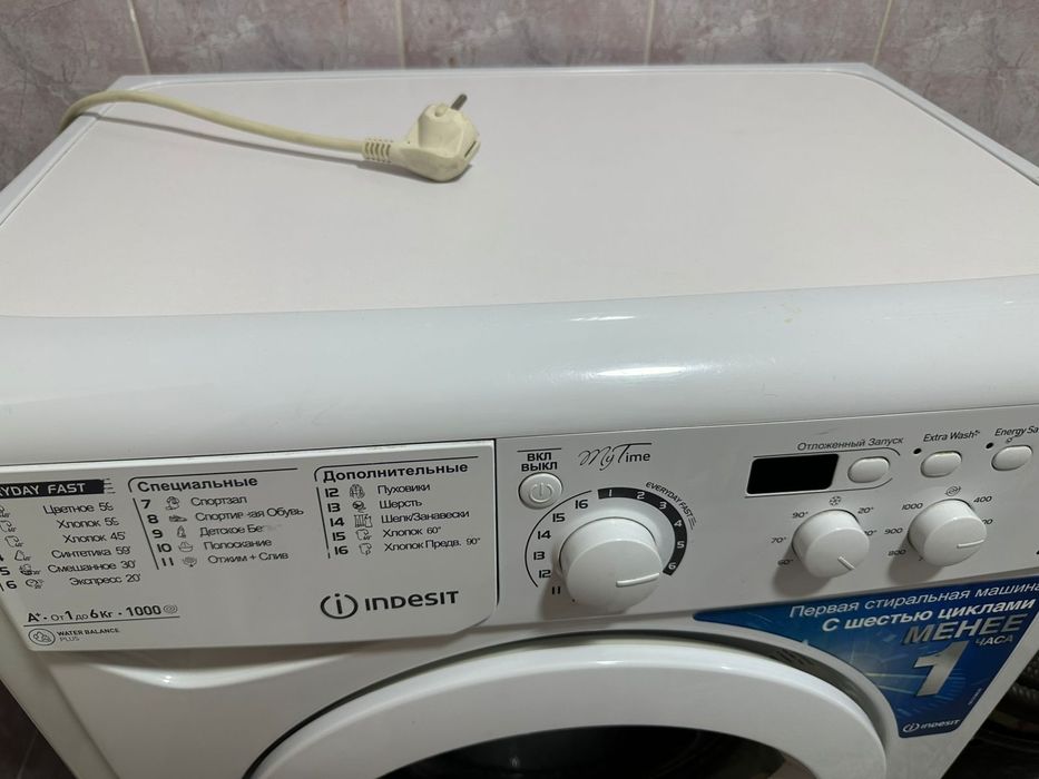 Продаётся индезит 6 кг