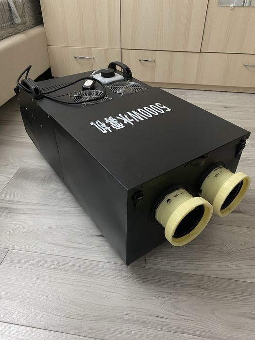 Тяжелый дым аппарат