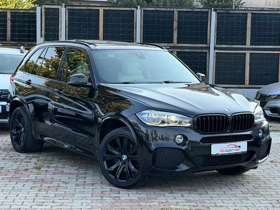 BMW X5 30d-xDrive 258Cp / M-PACK / GARANTIE / RATE / Panoramic / Full LED / Camere 360
