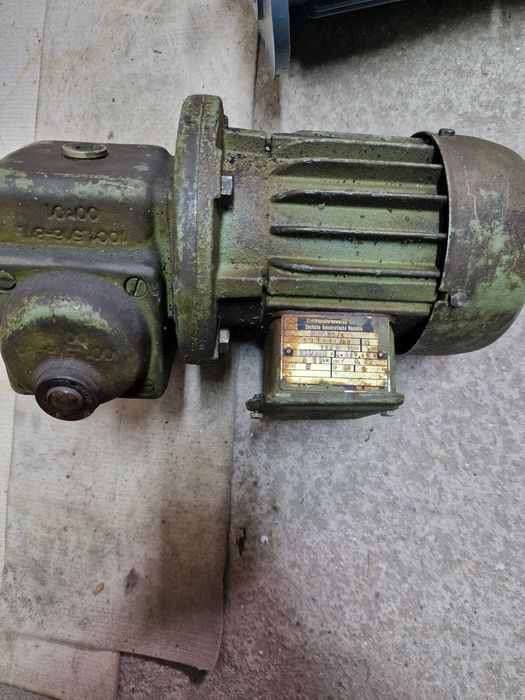 Трифазен електромотор