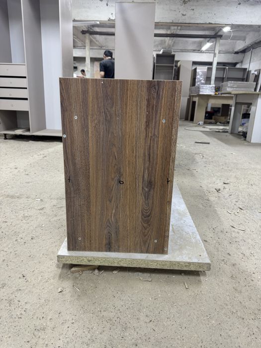 Тумбочка для спальний