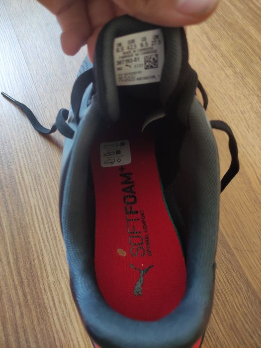 Срочно продам оригинальные кроссовки