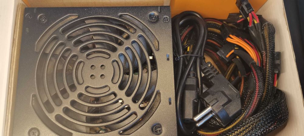 Sursa Corsair NEW VS Series VS550