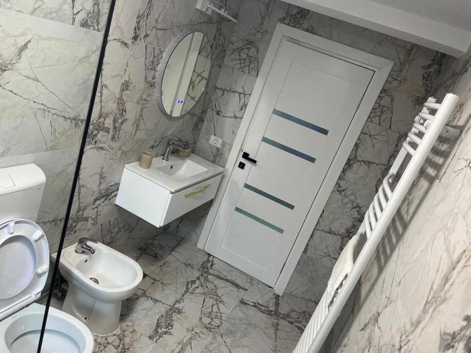 Închiriez apartament  în vilă – Sinaia, zonă centrală (lângă restaurant Casa Noastra)