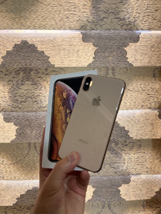 Iphone xs vakum ideal holatda karobka dok bor
