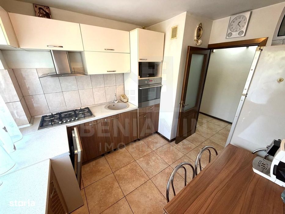 Apartament 3 camere Rovine Profi Etaj 1 66mp teava de gaze