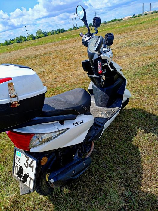 Продам скутер м8