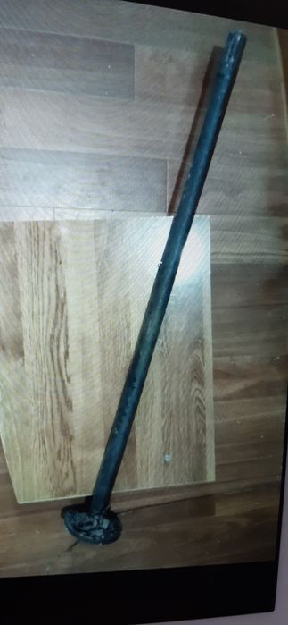 Продаю  полуось заднюю