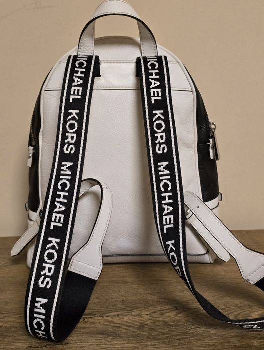 Michael Kors оригинална дамска раница от естествена