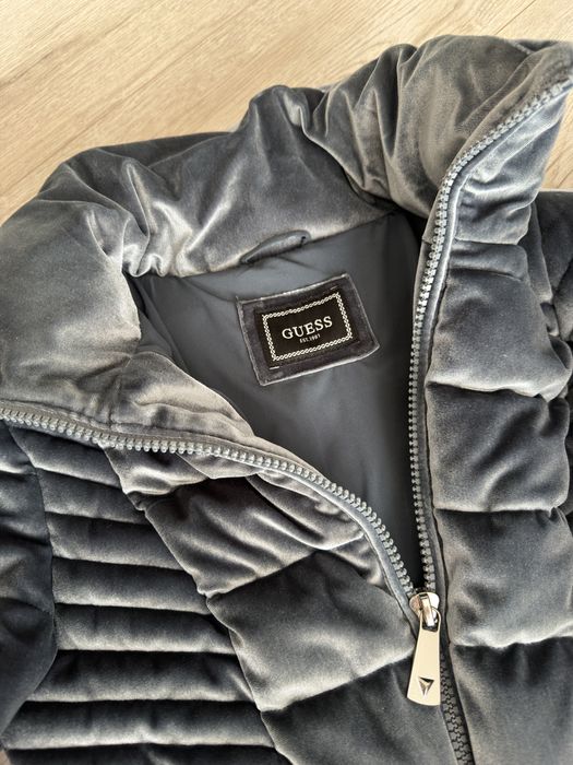 Уникално зимно яке GUESS