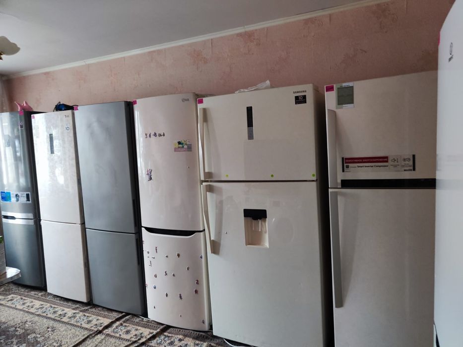 Холодльник в хорошем состояний