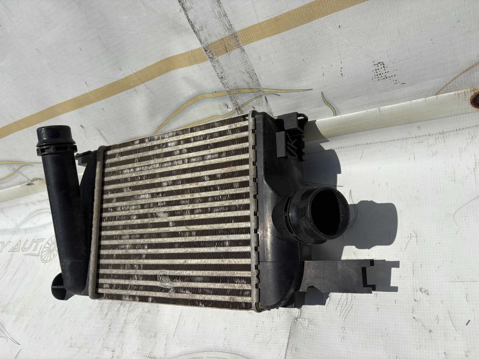 Radiator intercooler Dacia 1,5 diesel dupa 2012 cod 144967634R