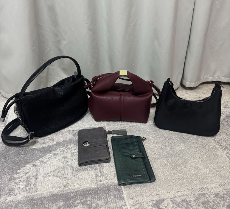 Сумку женскую продам