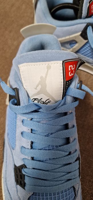 Adidasi Jordan 4 University Blue