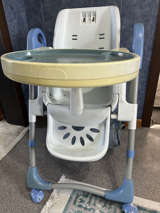 Продам стульчик для кормления