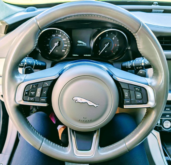 Jaguar XF 2020 + 2 Seturi de Jante - Revizii efectuate recent