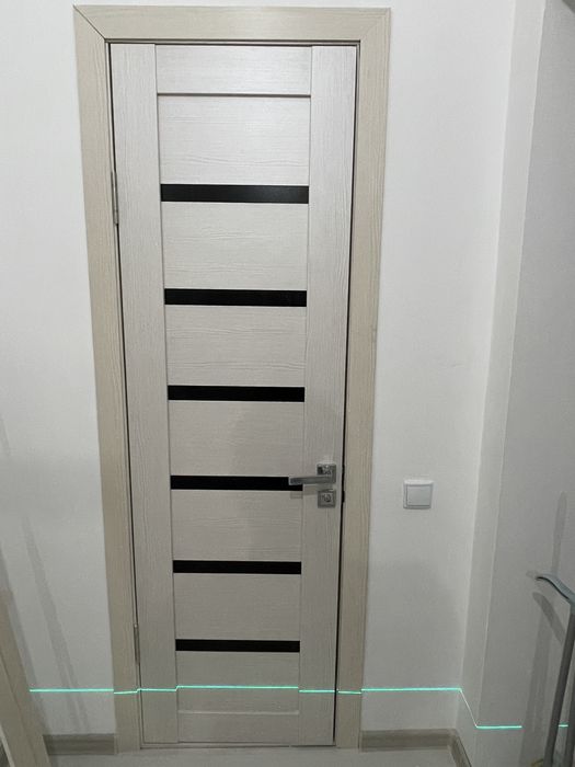 Продается дверь 2 шт-80, 1 шт-60