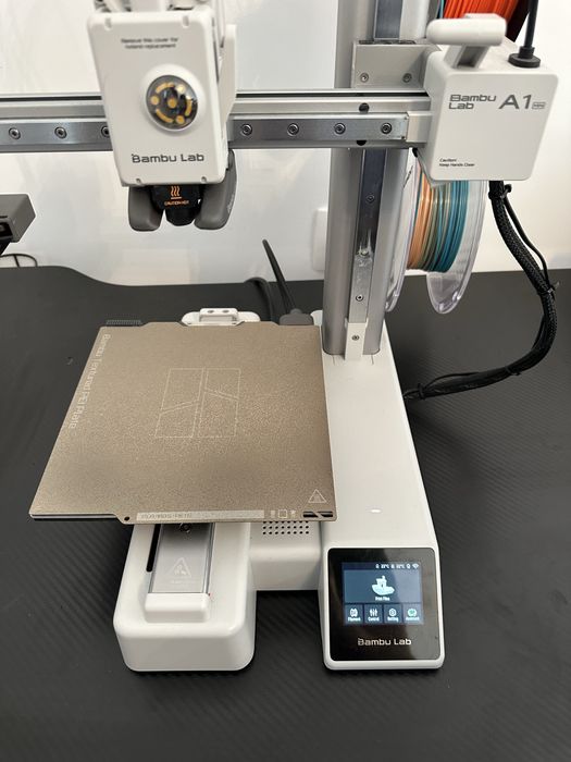 Imprimanta 3D  Bambu lab A1 mini