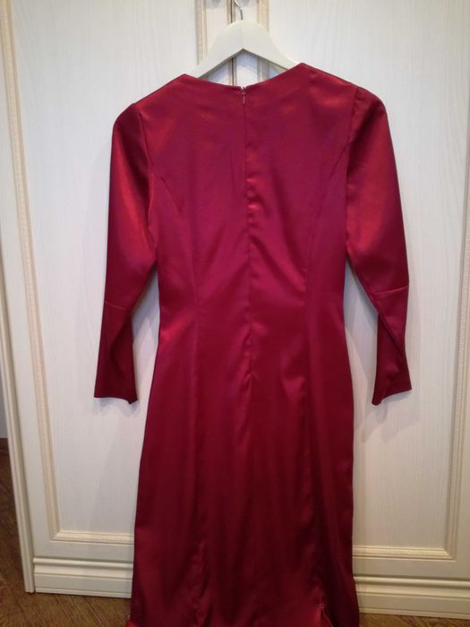 Платье вечернее атлас