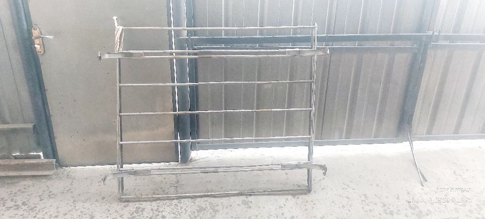 Продам багажник на авто