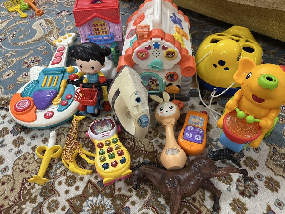 Продам детские развивающие игрушки