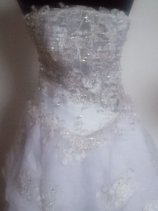 Свадебное платья 2000 т