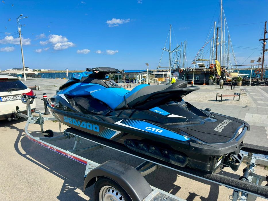 Ocazie! Preț valabil până la 1 MAI!  Vând Skijet Sea doo Gtr 230 2017. Peridoc Nou! TVA Inclus Deductibil !