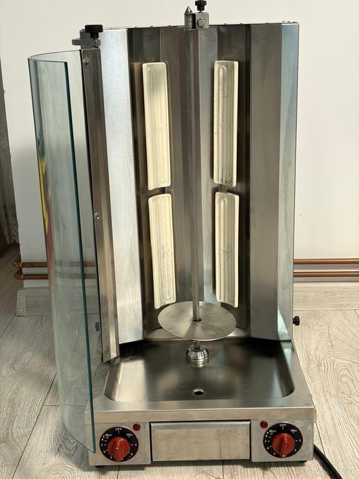 Aparat kebab/shaorma electric CB Italia  3,3kw capacitate 10 kg ,4 rezistente cu infrarosu