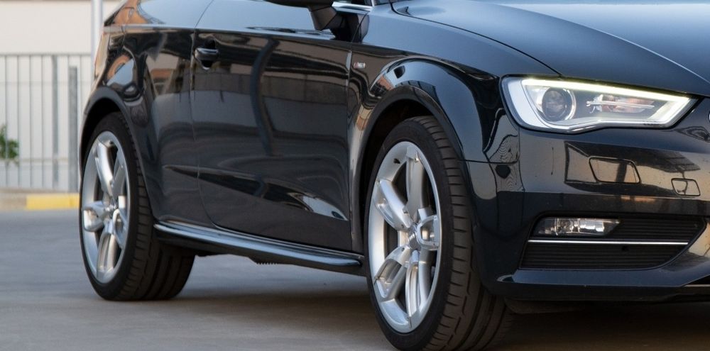 Praguri laterale bandouri ornamente  AUDI A3 8V  SLINE S LINE S-LINE