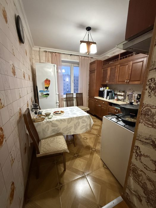 Продам 3-хкомнатную квартиру