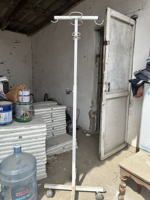 Штатиф медецинский