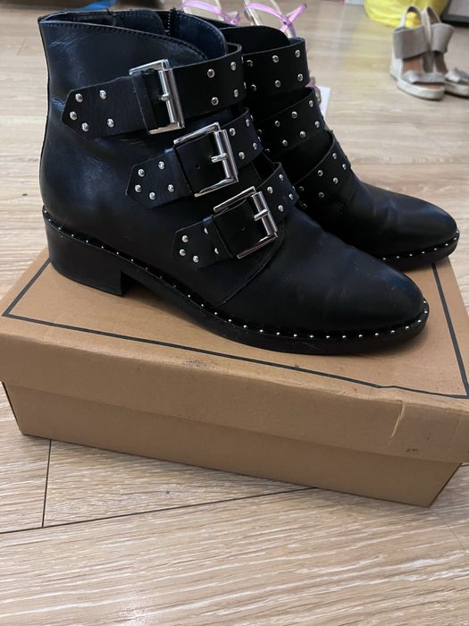 Боти с капси ASOS