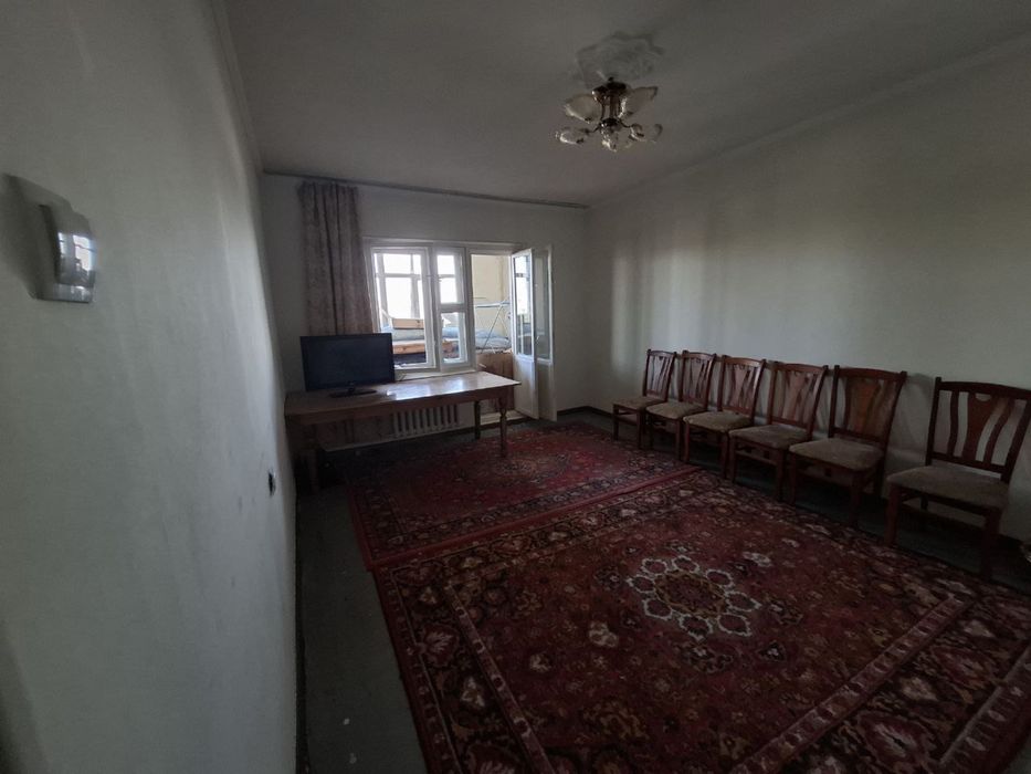 Qizlar yoki yigitlar uchun kvartira