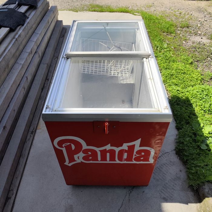 Морозилка витрина