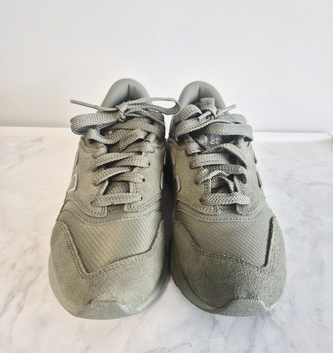 Маратонки  "New balance "