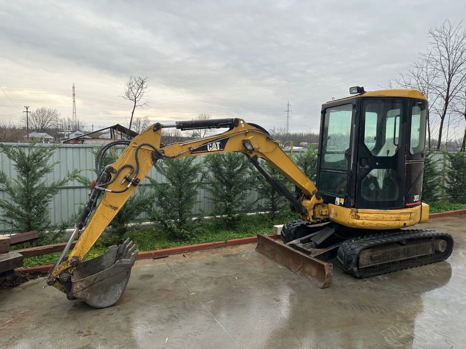 Mini excavator Caterpillar
